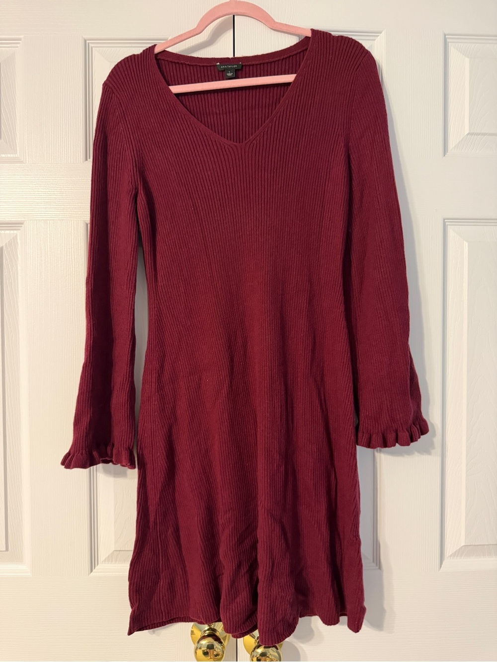 Ann Taylor Ribbed V-Neck Sweater Dress in Wine